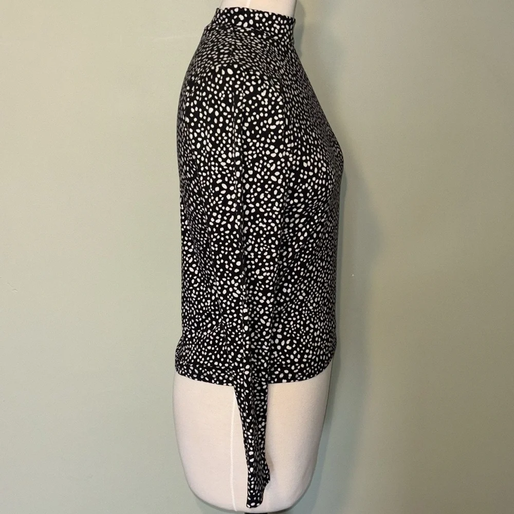 GAZE Black and White polka dots mini turtleneck long sleeve women’s size medium - Picture 5 of 7